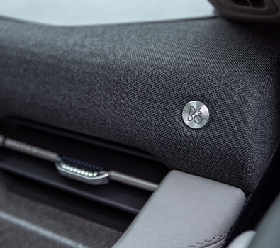 익스플로러 차량 내부 수납 공간 - 포드 코리아