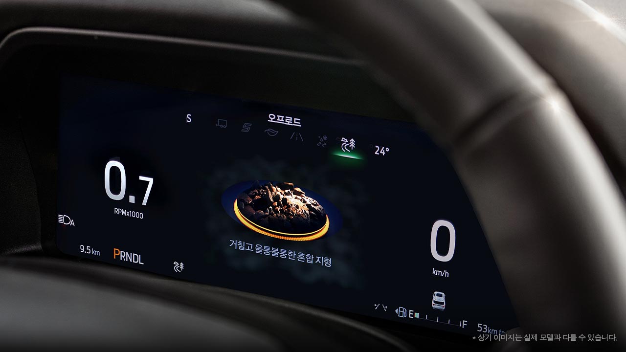 Explorer Gallery Interior 2