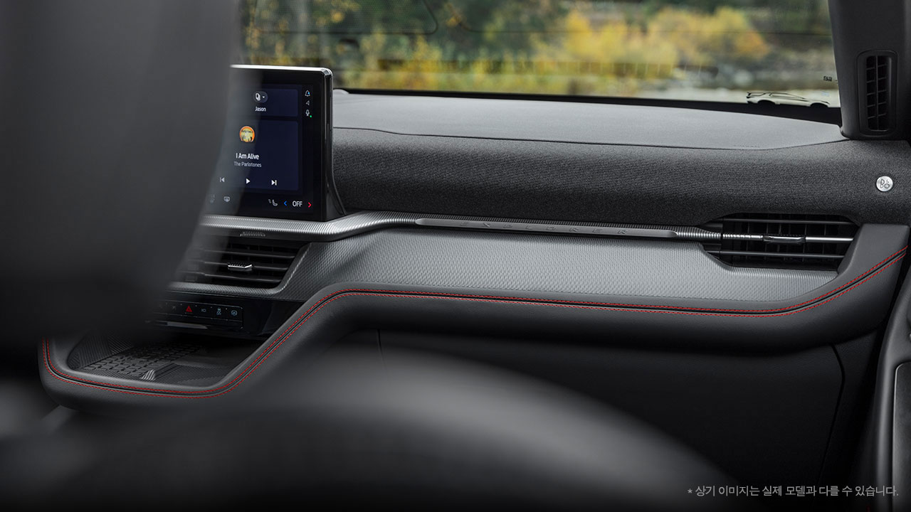 Explorer Interior Gallery Image 20